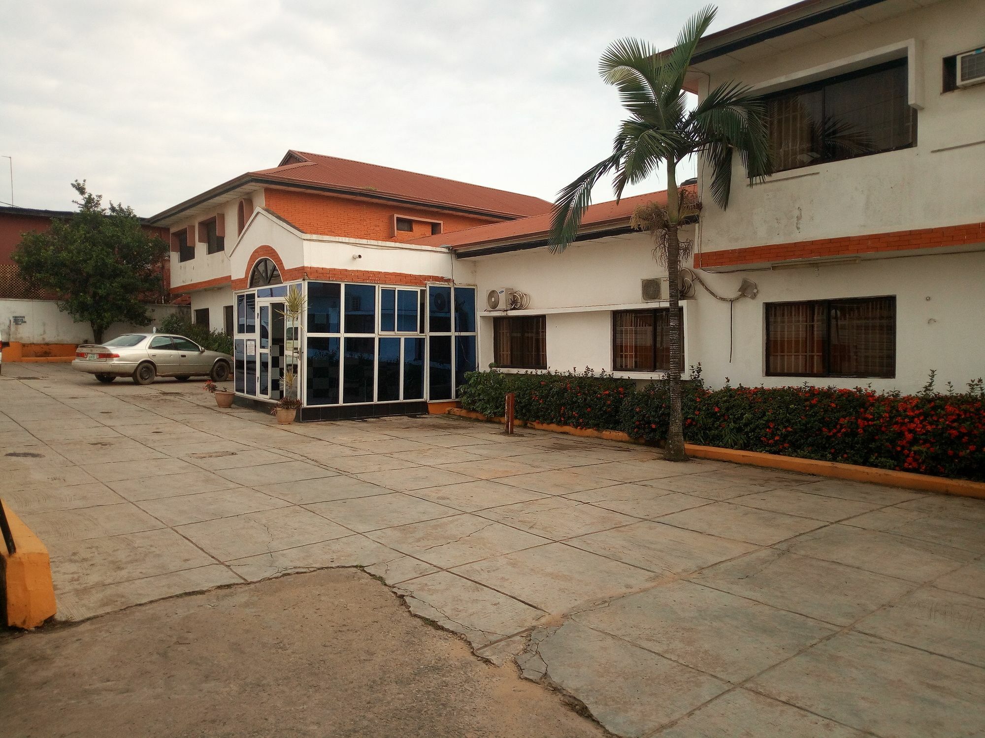 Crown Hotel Ibadan Exterior photo